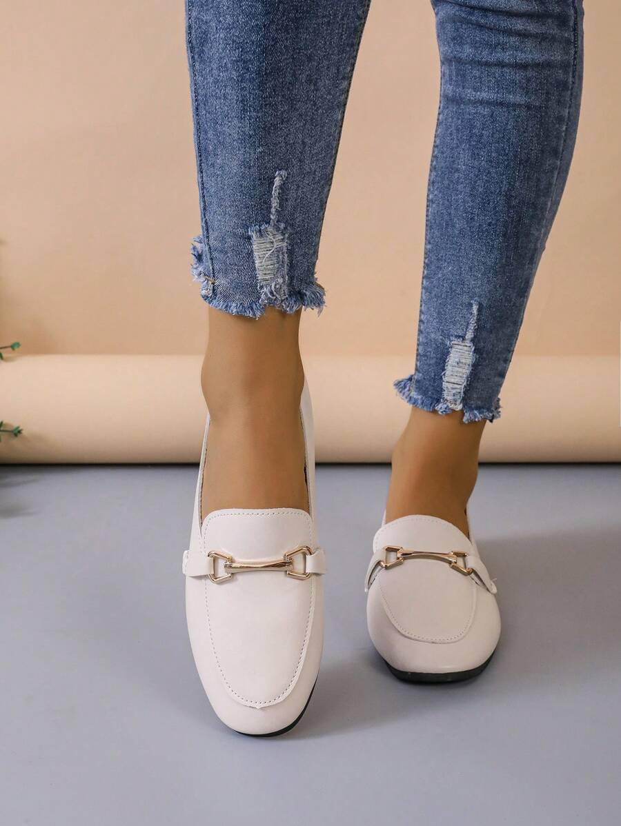 2025 Autumn Metal Decor Flat Loafers Women's Flat Shoes - White - View 1