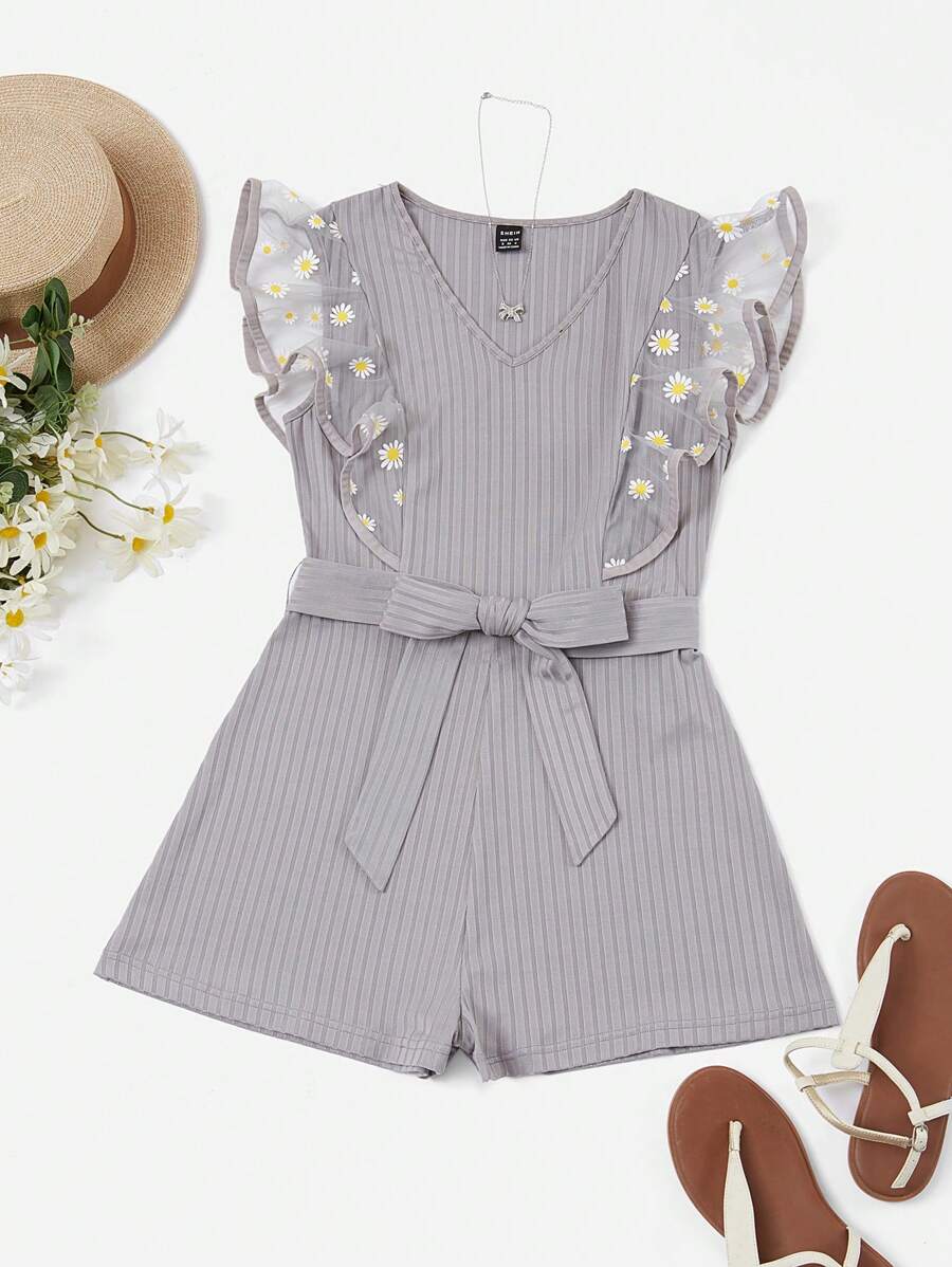 SHEIN Privé Thêu hoa Daisy Viền Ruffle Thắt lưng Romper - Màu Xám nhạt - Xem 1
