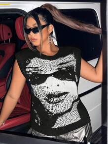 Flirla Plus Figure Pattern Sweater Vest - Black and White - View 6