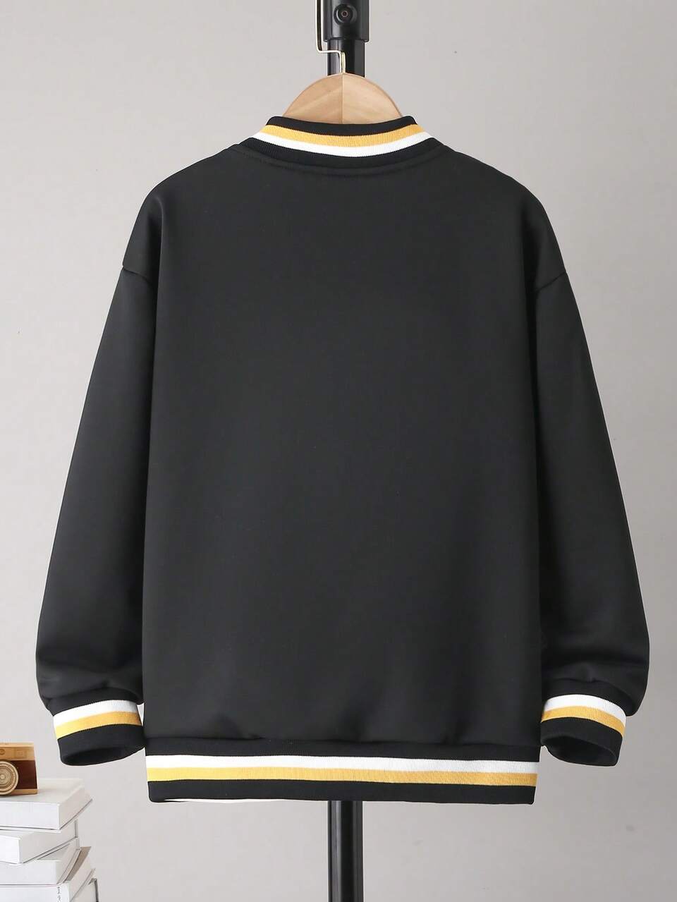 Tween Boy Letter Graphic Striped Trim Drop Shoulder Varsity Jacket