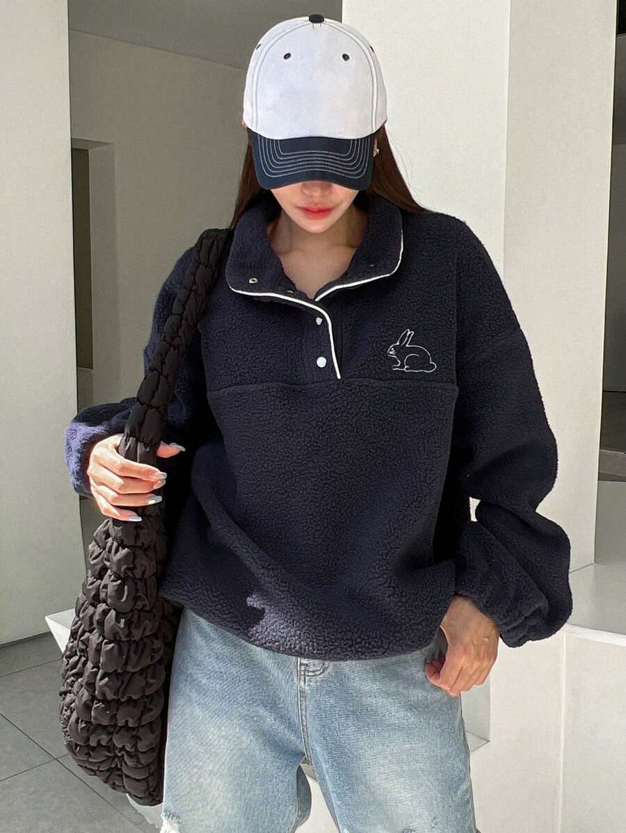 DAZY Cartoon Embroidery Half Zip Sweatshirt - Navy Blue - View 1