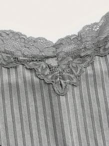 Sweetness Contrast Lace Cami Top - Dark Grey - View 3