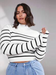 SHEIN BASICS 大碼條紋圖案小高領短款毛衣 - 白色 - 查看 1