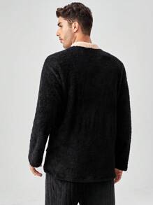 Men Contrast Trim Dual Pocket Teddy Lounge Top - Black - View 2