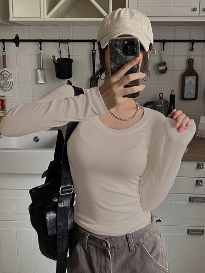 DAZY Solid Scoop Neck Tee