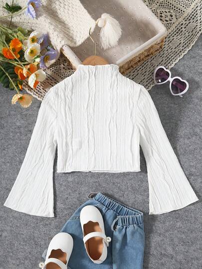 SHEIN Young Girl White Textured Stretchy Turtleneck Top With Normal Shoulder, Long Flared Sleeves, Hemmed Waist And Cuffs, Suitable For Spring And Autumn