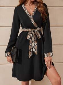 SHEIN Clasi 拼接邊繫腰帶洋裝 - 黑色 - 查看 6