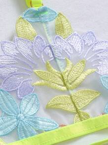 花卉刺繡網紗鋼圈吊帶襪內衣套裝