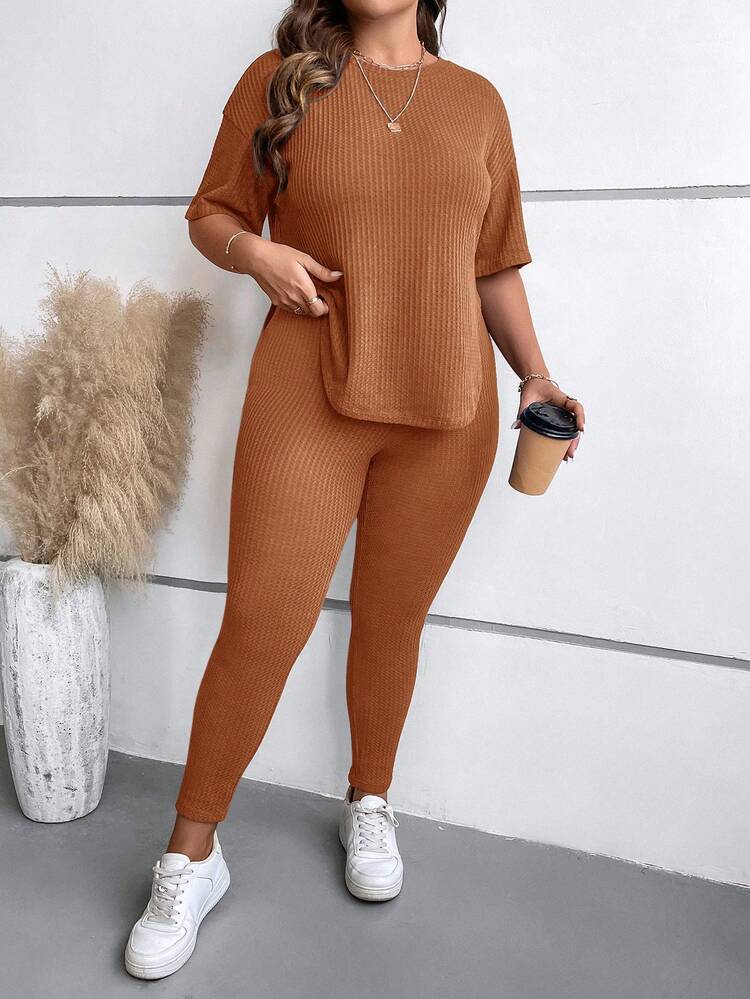 SHEIN LUNE Talla grande Camiseta de hombros caídos & Leggings - Marrón - Añade 1