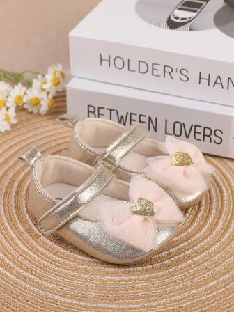 婴儿可爱花朵图案公主鞋