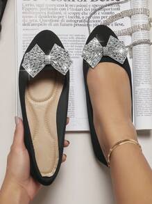 SHUZIA 水鑽&蝴蝶結裝飾仿麂皮芭蕾舞鞋 - 黑色 - 查看 2