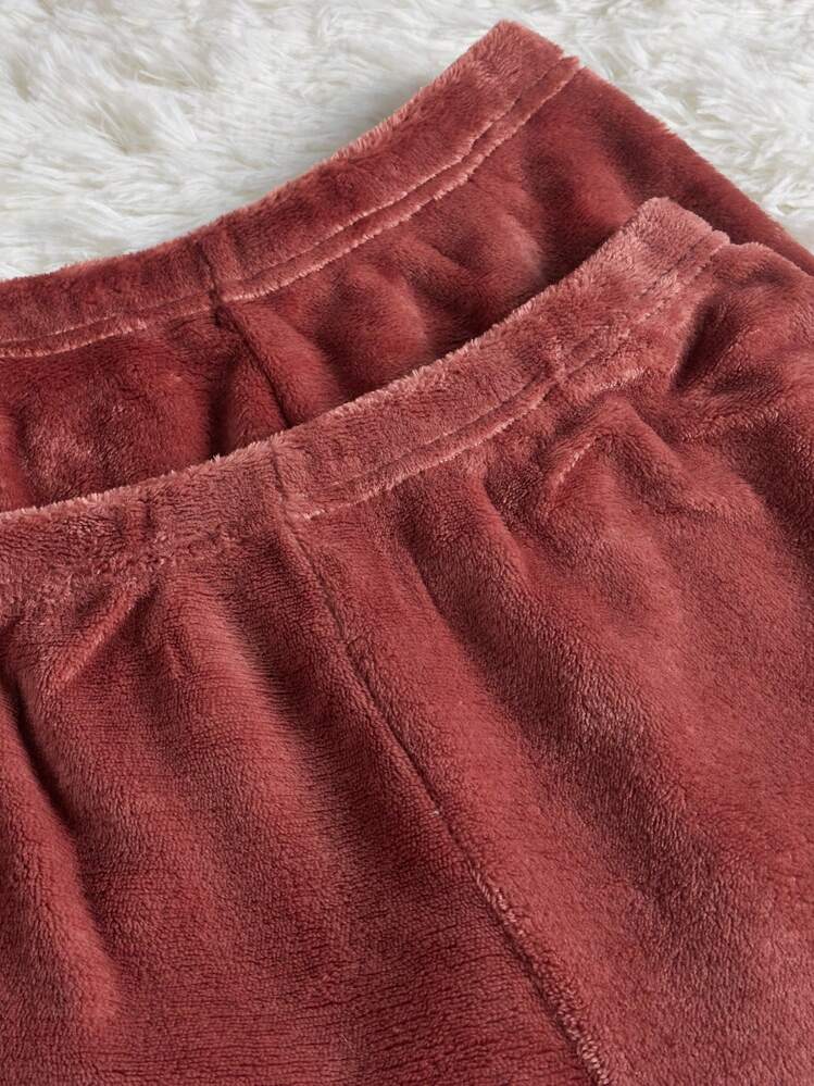 Set homewear Top tank con bordado de corazón de franela & Shorts con pantalones - Color caoba - Añade 5