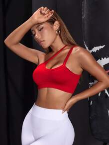 Easithlete 单肩镂空运动上衣修身衬衫 - 酒紅色 - 查看 3