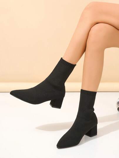Fall/Winter Women's Fashion Black Knitted Boots, Chunky Heel Pointed-Toe Ankle Boots