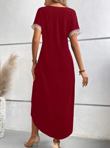 EMERY ROSE 撞色蕾丝开叉大腿T恤连衣裙，适合新年服装，长款女装