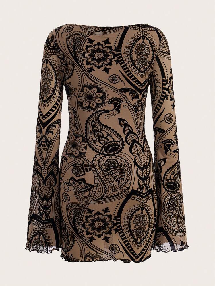 ROMWE PUNK Paisley Print Sweetheart Neck Flare Sleeve Dress