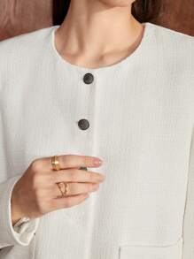 BizChic 素色口袋貼布花呢外套 - 白色 - 查看 8