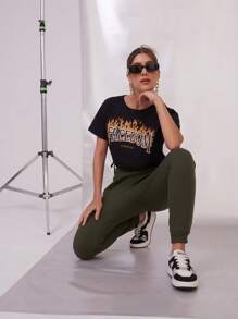 SHE(IN) BRASIL Đồ họa Chữ cái Viền kéo ra Áo phông Crop - màu đen - Xem 7