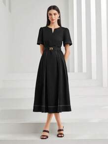 Seusyu 缺口領拼接車縫繫腰帶洋裝 - 黑色 - 查看 3