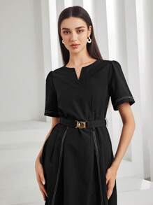 Seusyu 缺口領拼接車縫繫腰帶洋裝 - 黑色 - 查看 7
