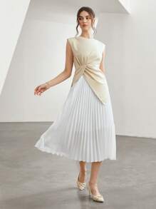 Seusyu Solid Pleated Skirt - White - View 6