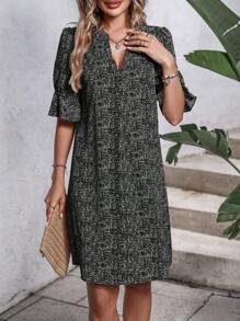 Breezaya 滿版印花荷葉袖洋裝 - 黑色 - 查看 1