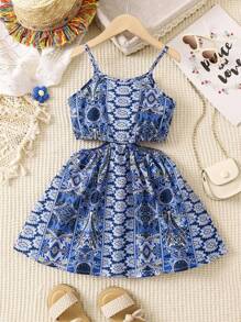 SHEIN 女小童滿版印花腰部鏤空吊帶洋裝 - 藍色 - 查看 1
