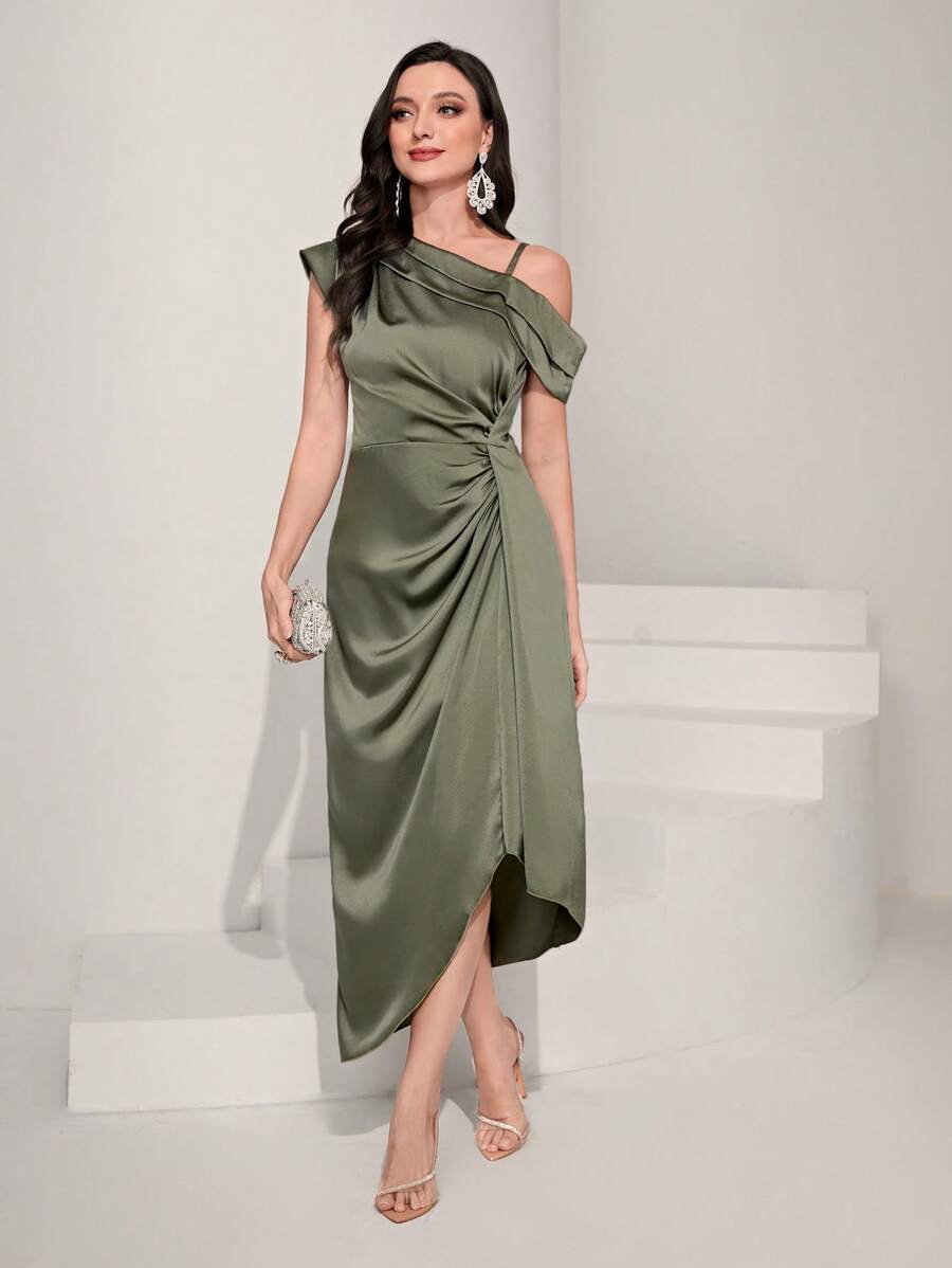 Modelyn Vestido de cuello asimétrico fruncido de satén - Verde - Ver 1