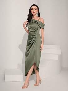 Modelyn Vestido de cuello asimétrico fruncido de satén - Verde - Ver 3