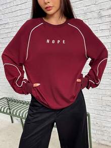 SHEIN EZwear Đồ họa Chữ cái Contrast Piping Tay Raglan Áo nỉ - Màu Đỏ Sâu - Xem 3