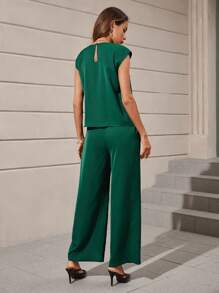 SHEIN Clasi unicolor Blusa & con cinturón Pantalones de pierna ancha - Verde Oscuro - Ver 4