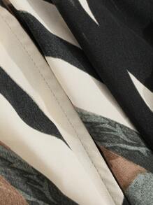 DAZY 全身印花侧边系带裹身衬衫，秋季长袖上衣图案T恤 - 彩色 - 查看 9