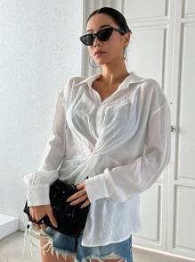 DAZY Áo sơ mi tay dài lệch vai phía trước - trắng - Xem 9