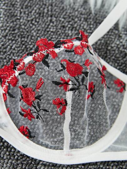 Bloemen Geborduurde Mesh Underwire BH Slipje Lingerie Set view 5