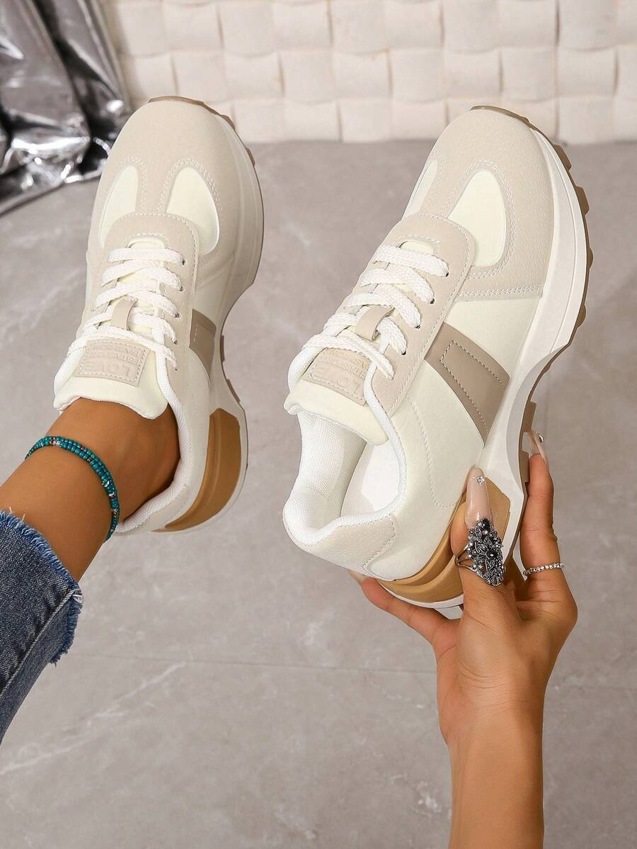 Women's Breathable Non-slip Low-top Outdoor Athletic Shoes - Multicolor - View 1