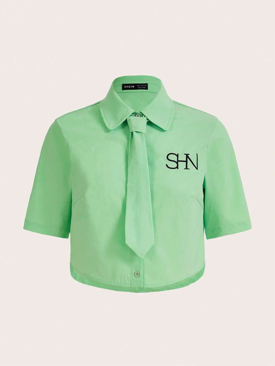 SHEINNeu 字母刺繡前紐扣襯衫帶系帶 - 綠色 - 查看 1