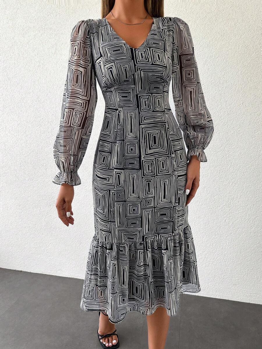 RueChic Allover Print Flare Sleeve Ruffle Hem Dress - Black and White - View 1