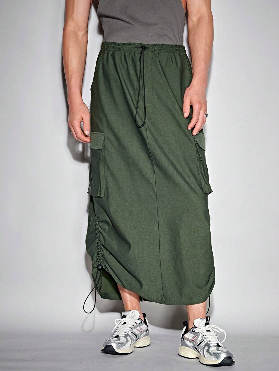 Manfinity RebelGame 男士側翻蓋口袋抽繩下擺工裝裙 - 軍綠色 - 查看 1