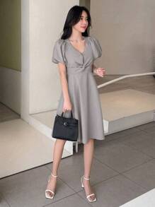 DAZY Vestido de tirantes con manga abullonada y detalle de lazo delantero