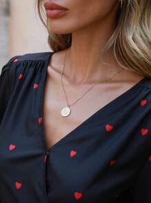 Sun Detail Round Charm Necklace - Yellow Gold - View 1