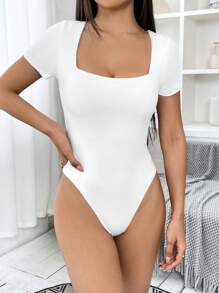 SHEIN EZwear Body De Punto Blanco Con Estampado De Corazones Para Mujer, Ideal Para El Día De San Valentín En Verano