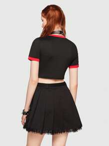 Elena Ilustra 卡通圖案撞色滾邊短款T恤 - 黑色 - 查看 4