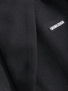 DAZY 字母貼布開門襟短版西裝 - 黑色 - 查看 8