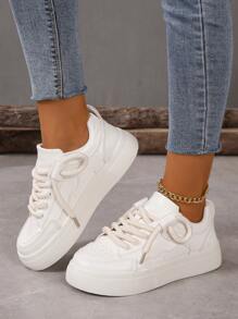 秋冬时尚简约百搭小白鞋，女士运动鞋