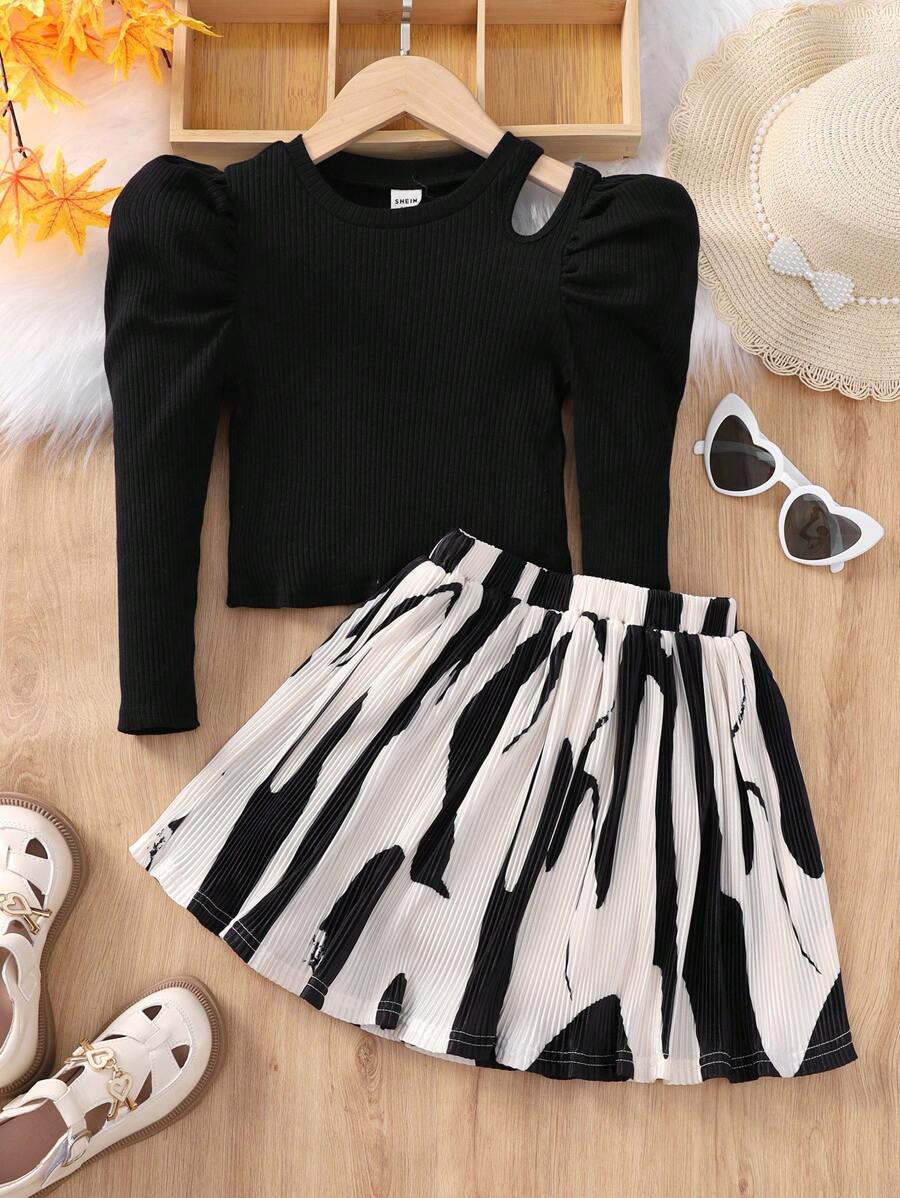 SHEIN Cô Gái Trẻ Cắt ra Tay áo Áo thun & In Bàn chải Chân Váy xếp ly - Đen và trắng - Xem 1