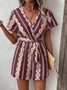 SHEIN LUNE In Địa lý áo tay bướm Thắt lưng Romper - Màu Đỏ Sâu - Xem 4