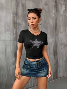 Camiseta corta con diseño de strass estilo estrella callejera - Negro - Ver 3