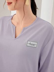 Mulvari 字母圖案缺口領下擺開叉洋裝