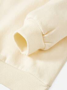 Áo trễ vai in hình cô gái trẻ Halloween - Màu be - Xem 5