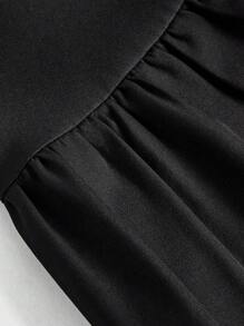 ROMWE Grunge Punk 纯色荷叶边下摆吊带裙，学校风 - 黑色 - 查看 3